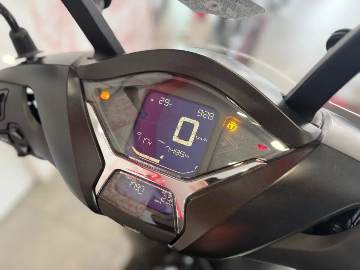 Honda SH 350 Sport (2021 - 24) (7)