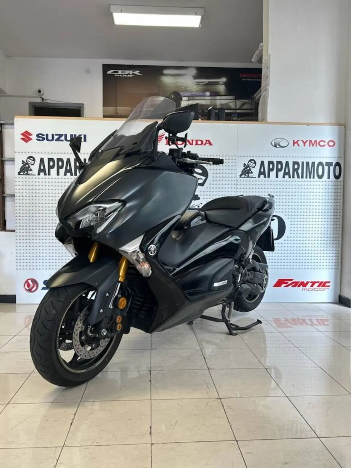 Yamaha T-Max 530 (2017 - 19) (3)