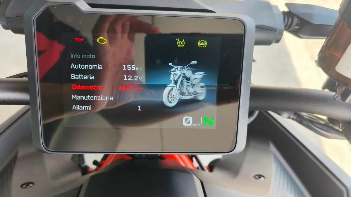 KTM 1390 Super Duke R (2024 - 26) (4)