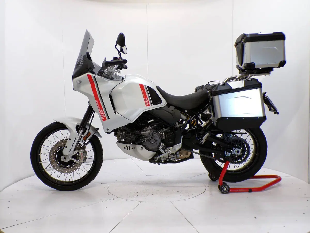 Ducati DesertX (2022 - 25) (4)