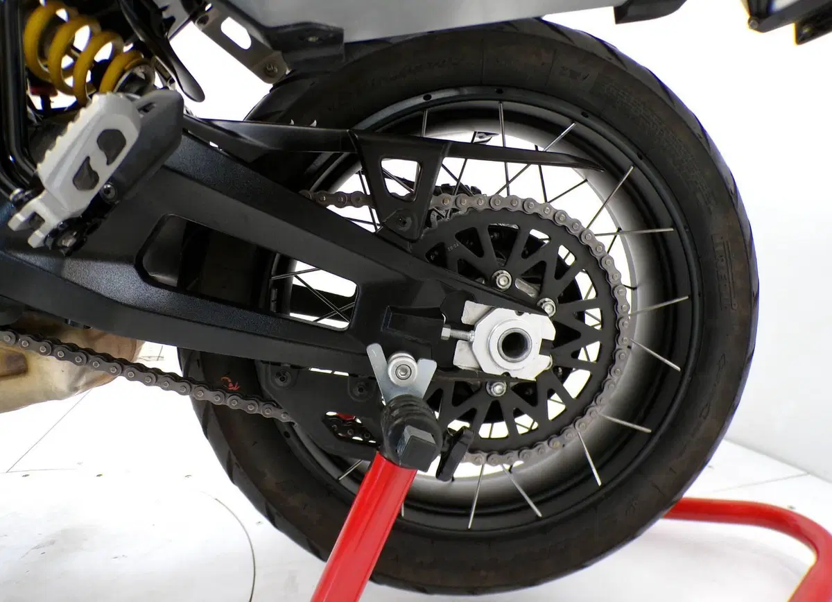 Ducati DesertX (2022 - 25) (10)