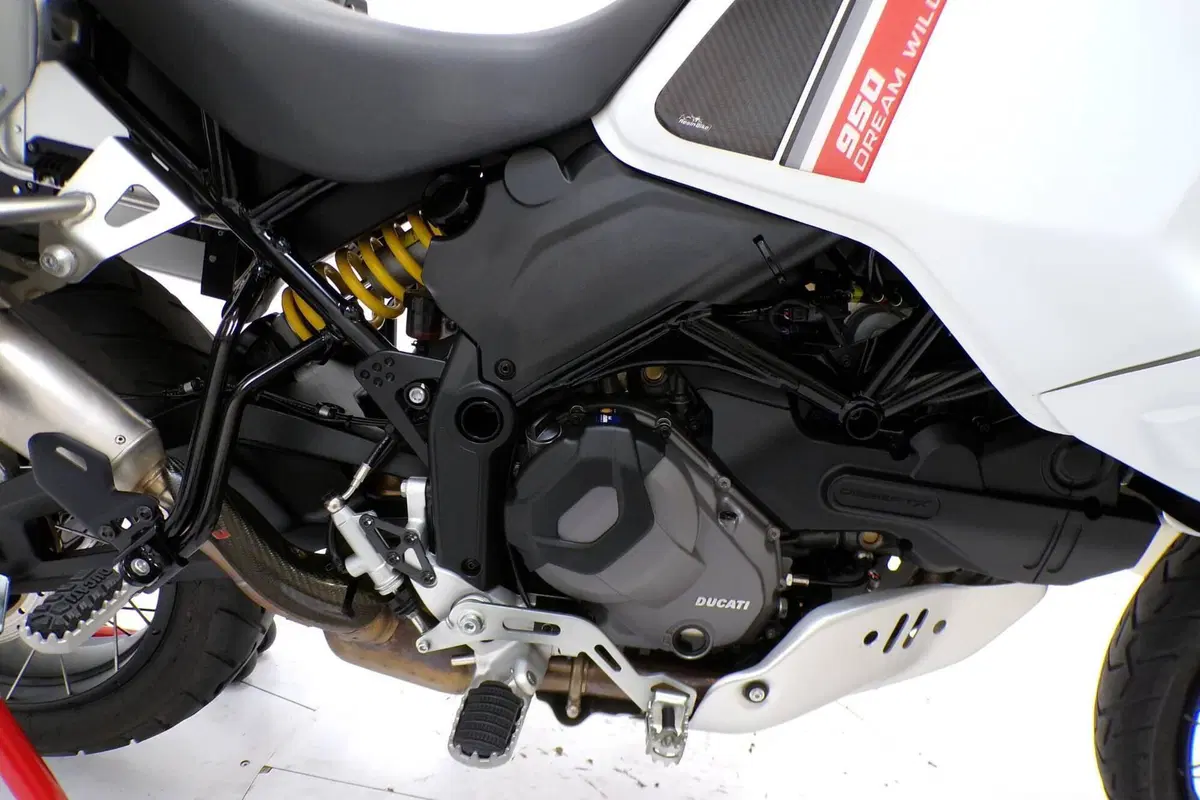 Ducati DesertX (2022 - 25) (8)