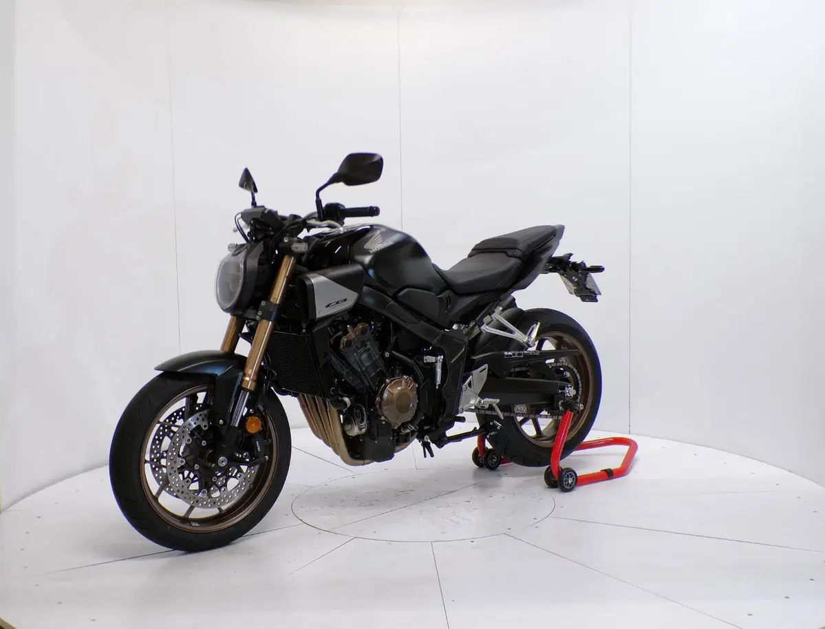 Honda CB 650 R E-Clutch (2024 - 26) (3)