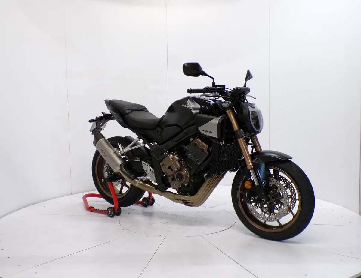 Honda CB 650 R E-Clutch (2024 - 26) (2)