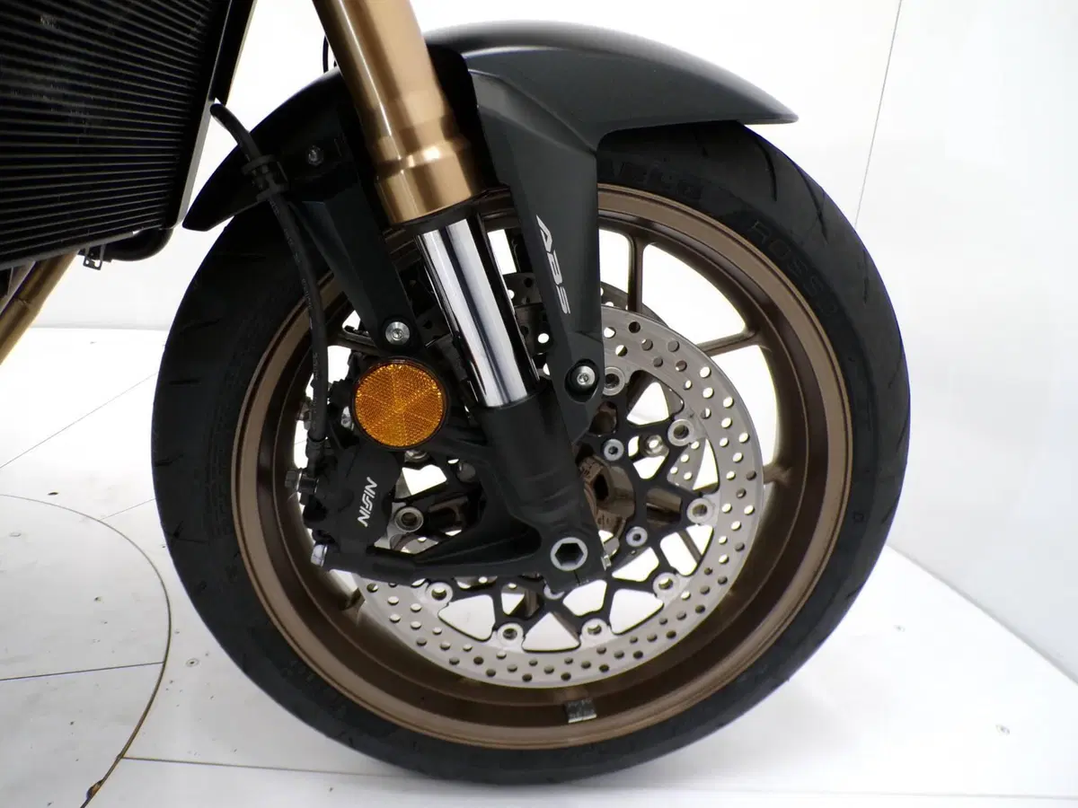 Honda CB 650 R E-Clutch (2024 - 26) (12)