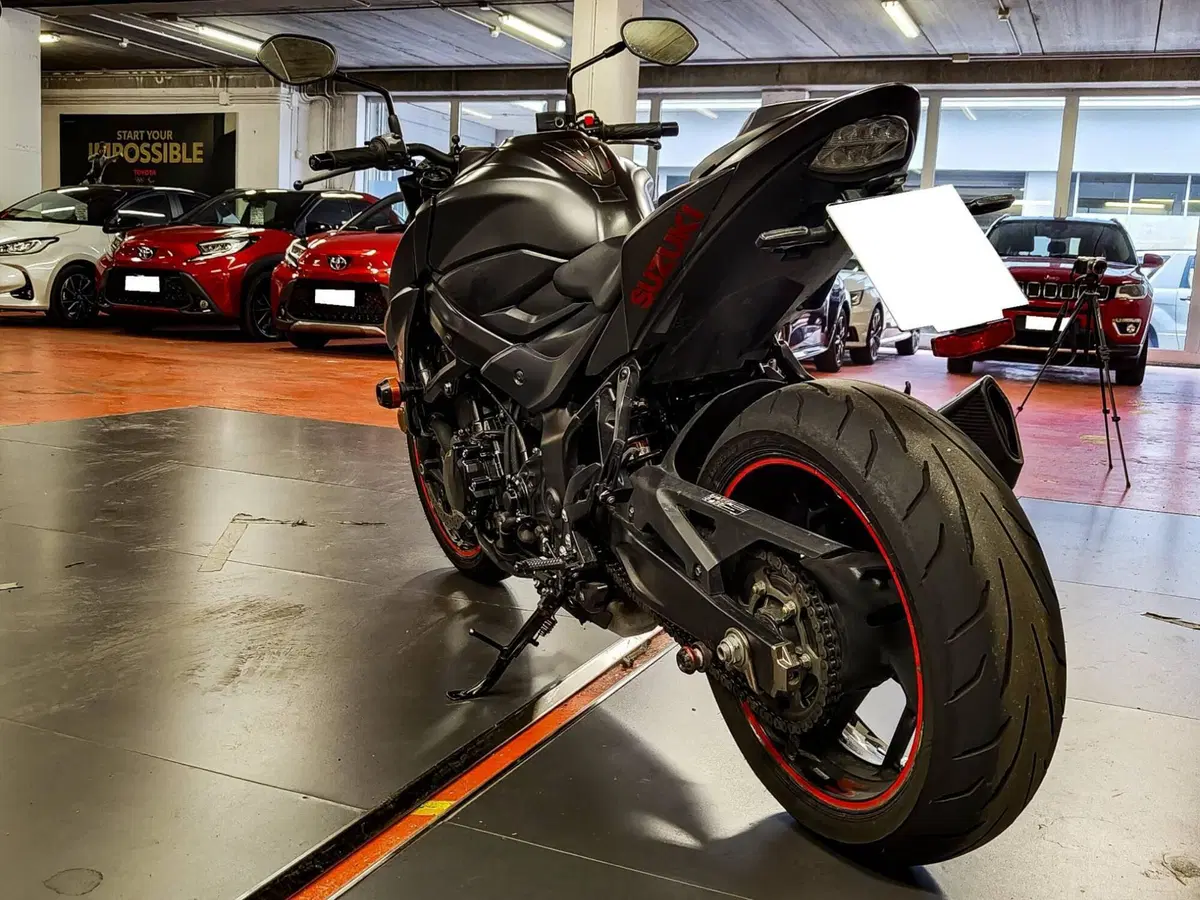 Suzuki GSX S 750 Yugen (2018 - 20) (8)