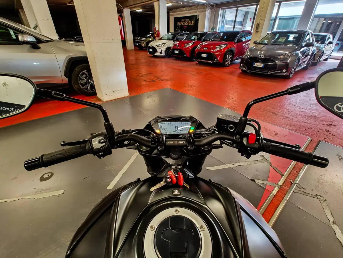 Suzuki GSX S 750 Yugen (2018 - 20) (13)