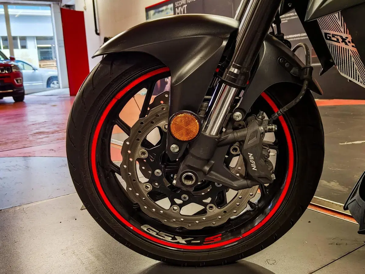 Suzuki GSX S 750 Yugen (2018 - 20) (15)