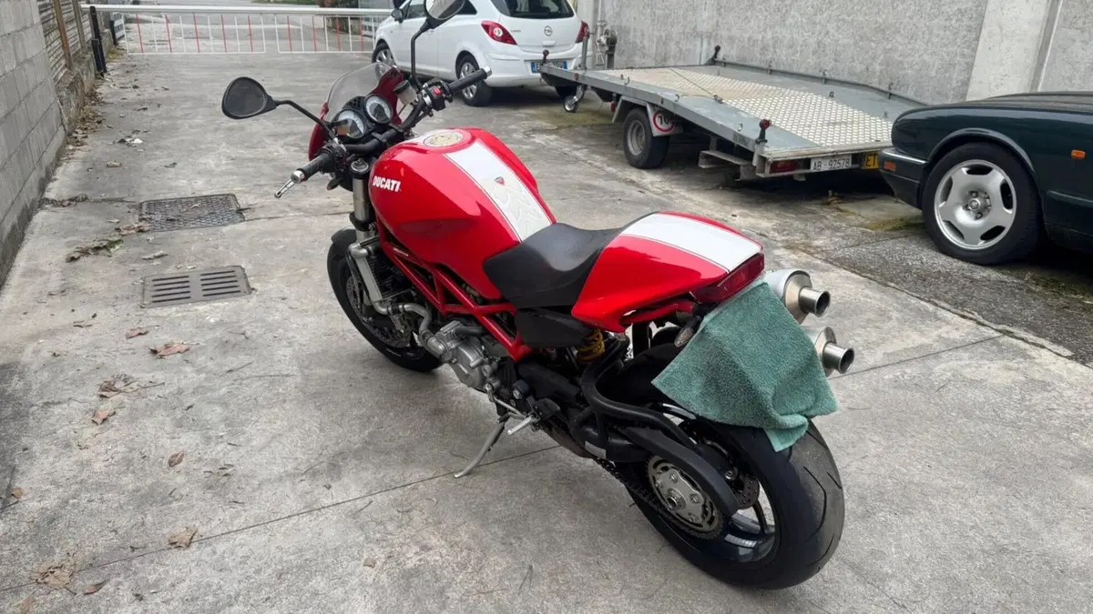 Ducati Monster S4R Testastretta (4)