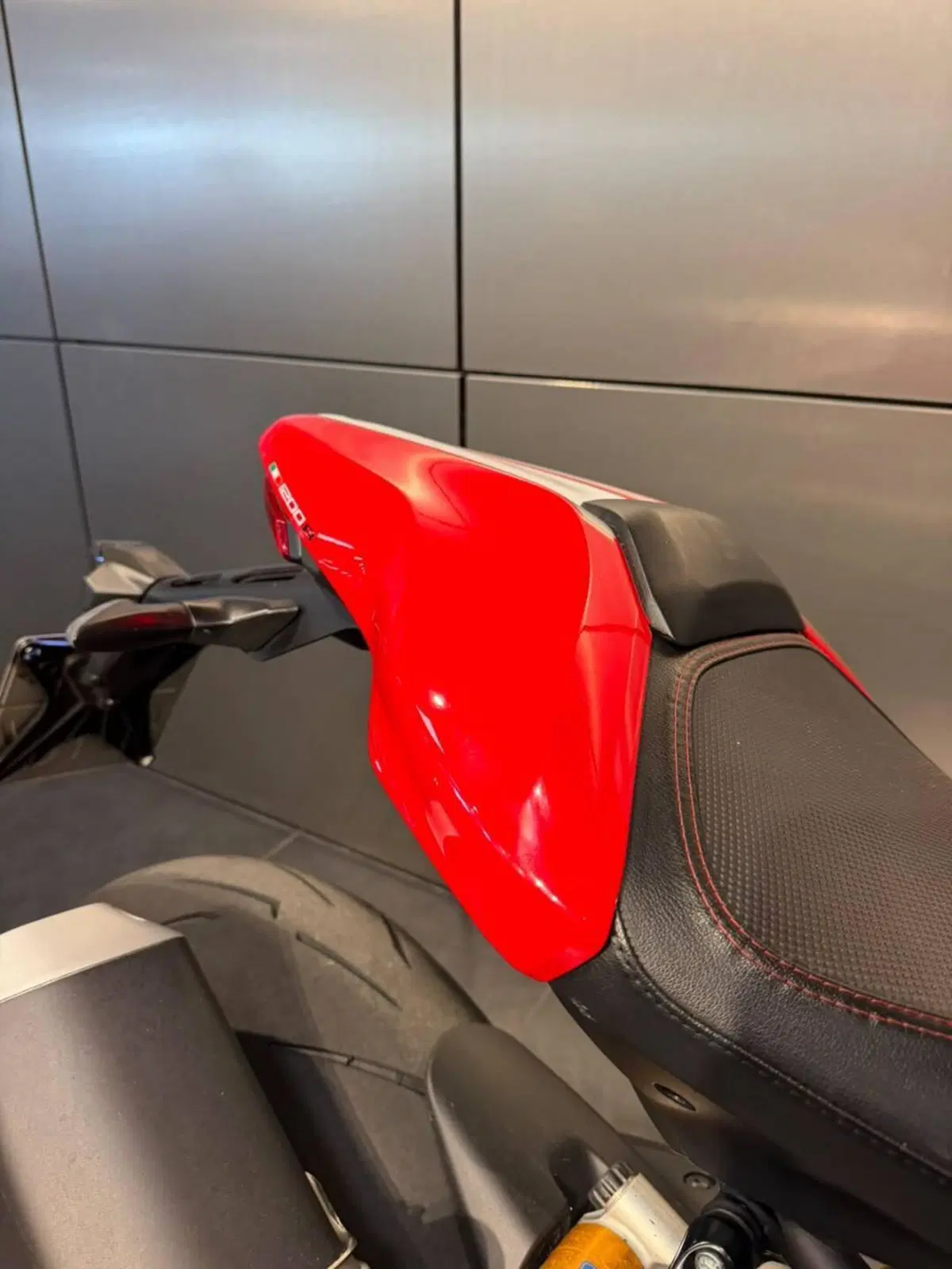 Ducati Monster 1200 R (2016 - 19) (16)