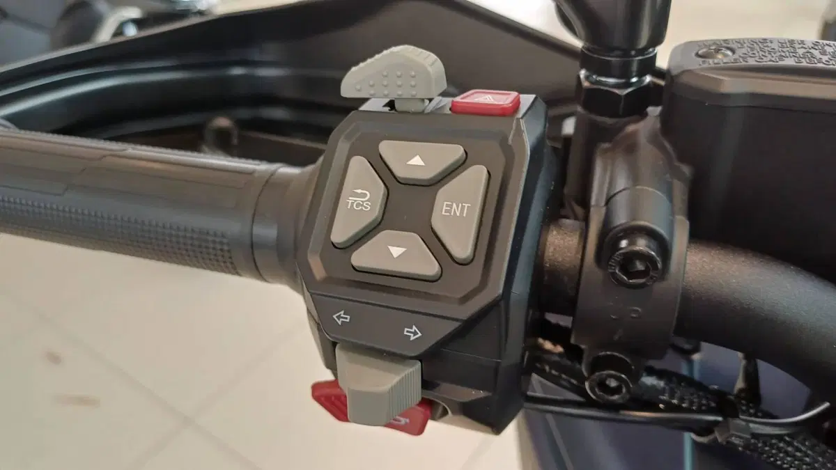 Voge SR450X (2026) (11)