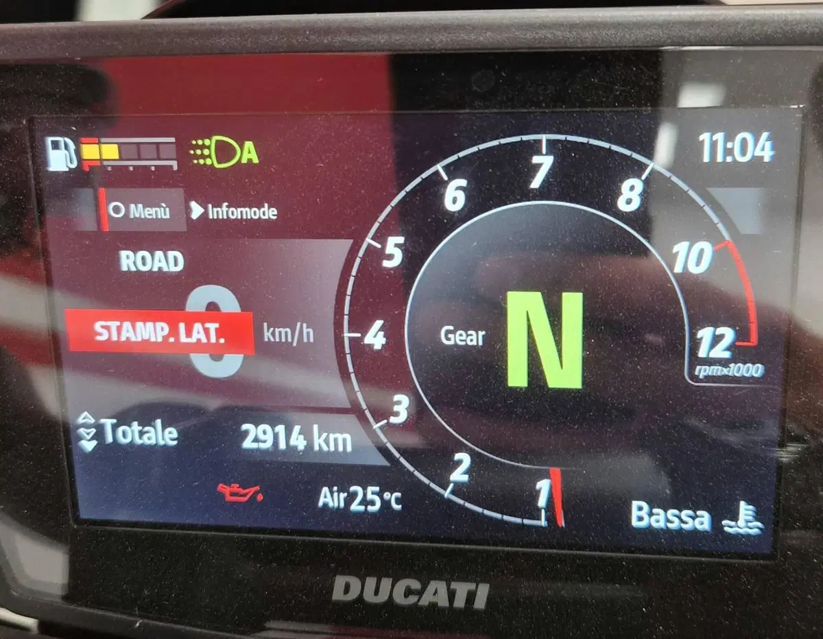 Ducati Monster 890 + (2026) (3)
