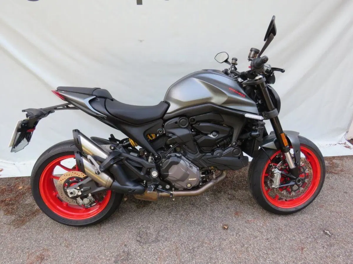 Ducati Monster 937 (2021 - 25) (3)