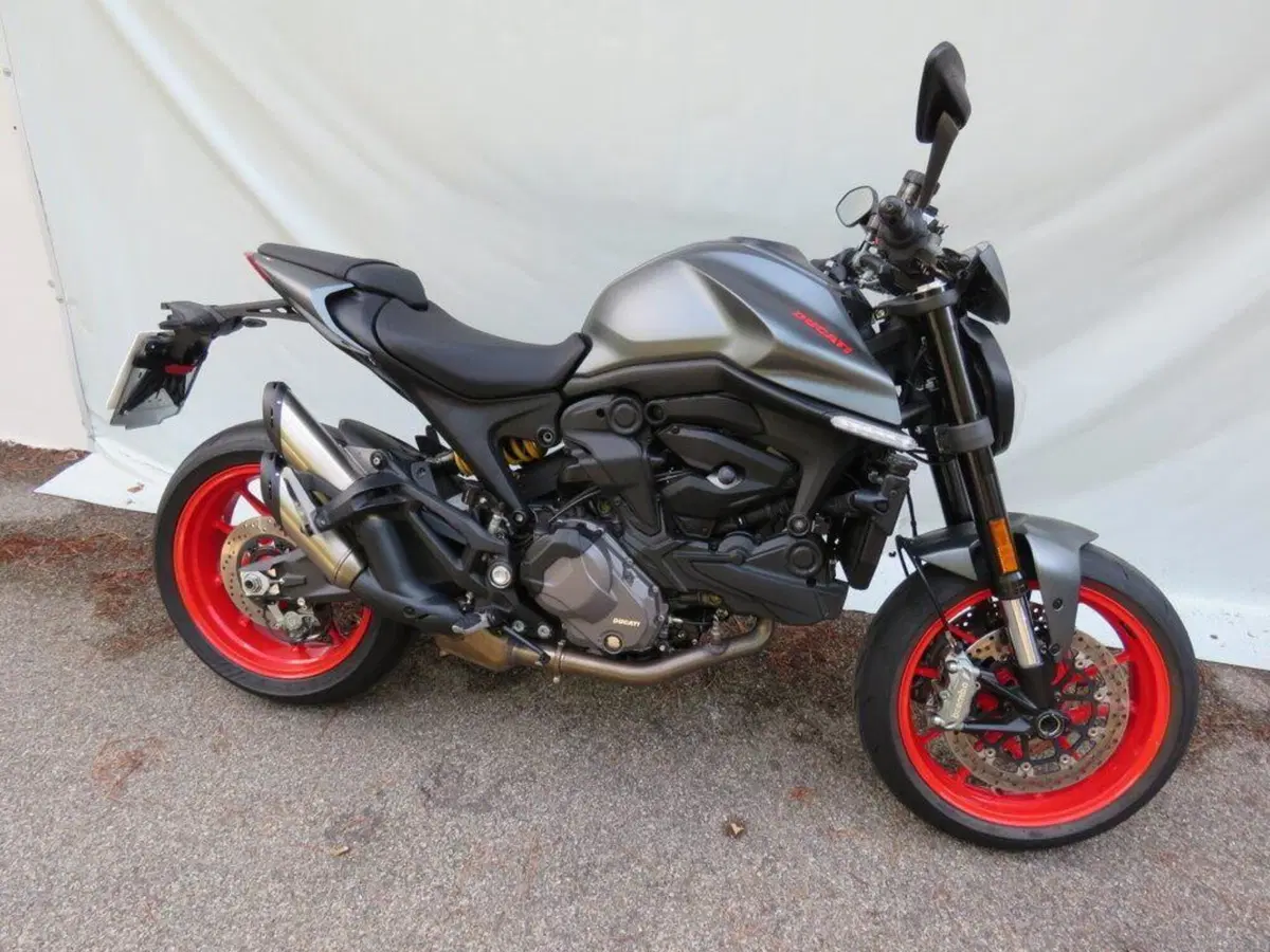 Ducati Monster 937 (2021 - 25) (2)