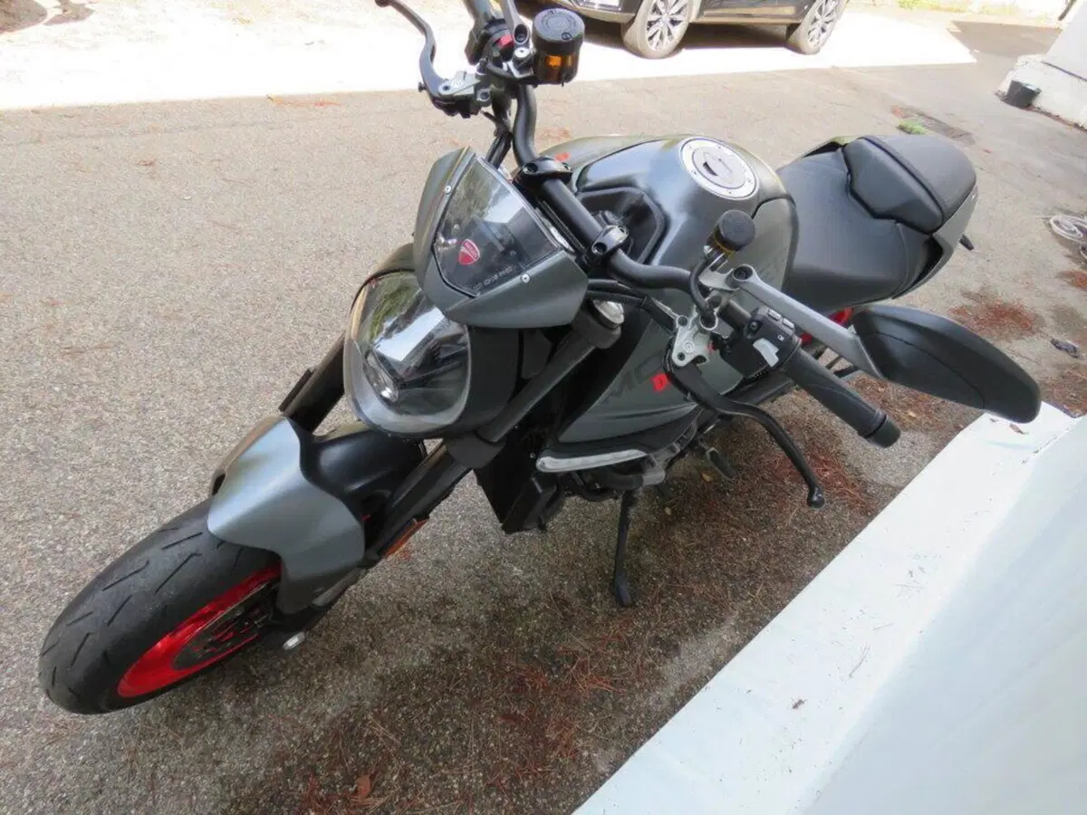 Ducati Monster 937 (2021 - 25) (6)