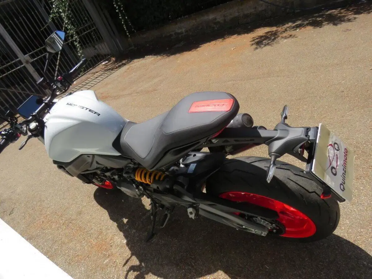 Ducati Monster 890 (2026) (5)