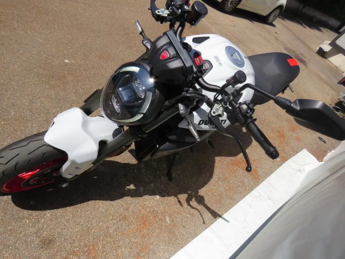 Ducati Monster 890 (2026) (6)