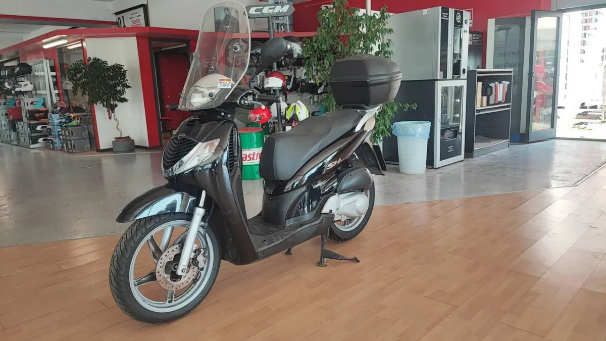 Honda SH 150i (2005 - 08) (4)