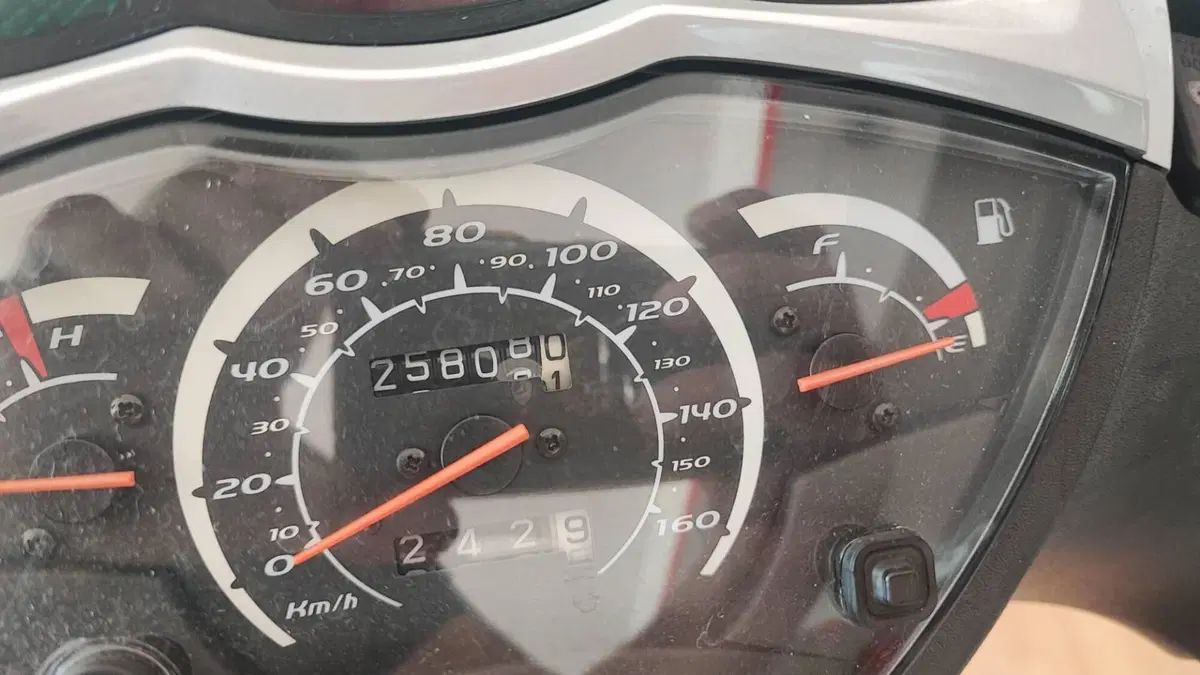 Honda SH 150i (2005 - 08) (5)
