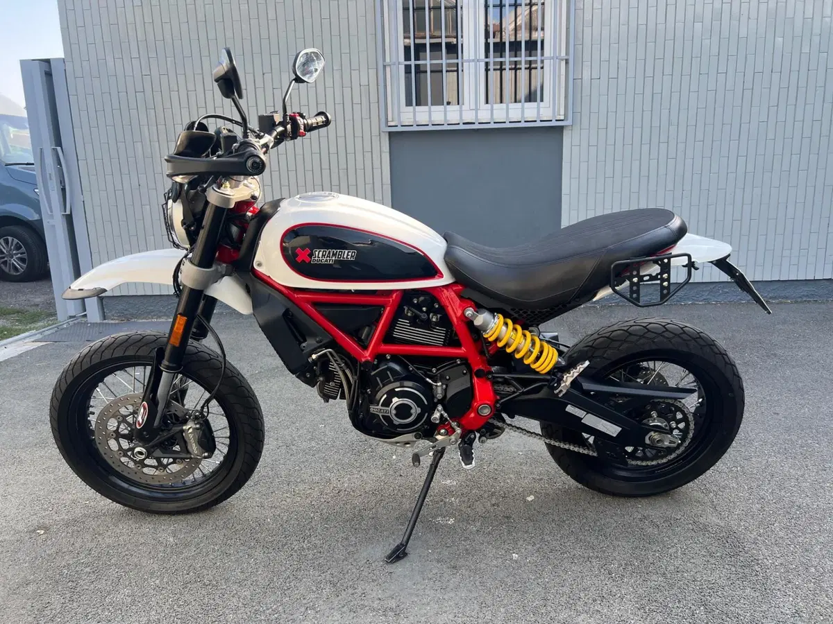 Ducati Scrambler 800 Desert Sled (2017 - 20) (2)
