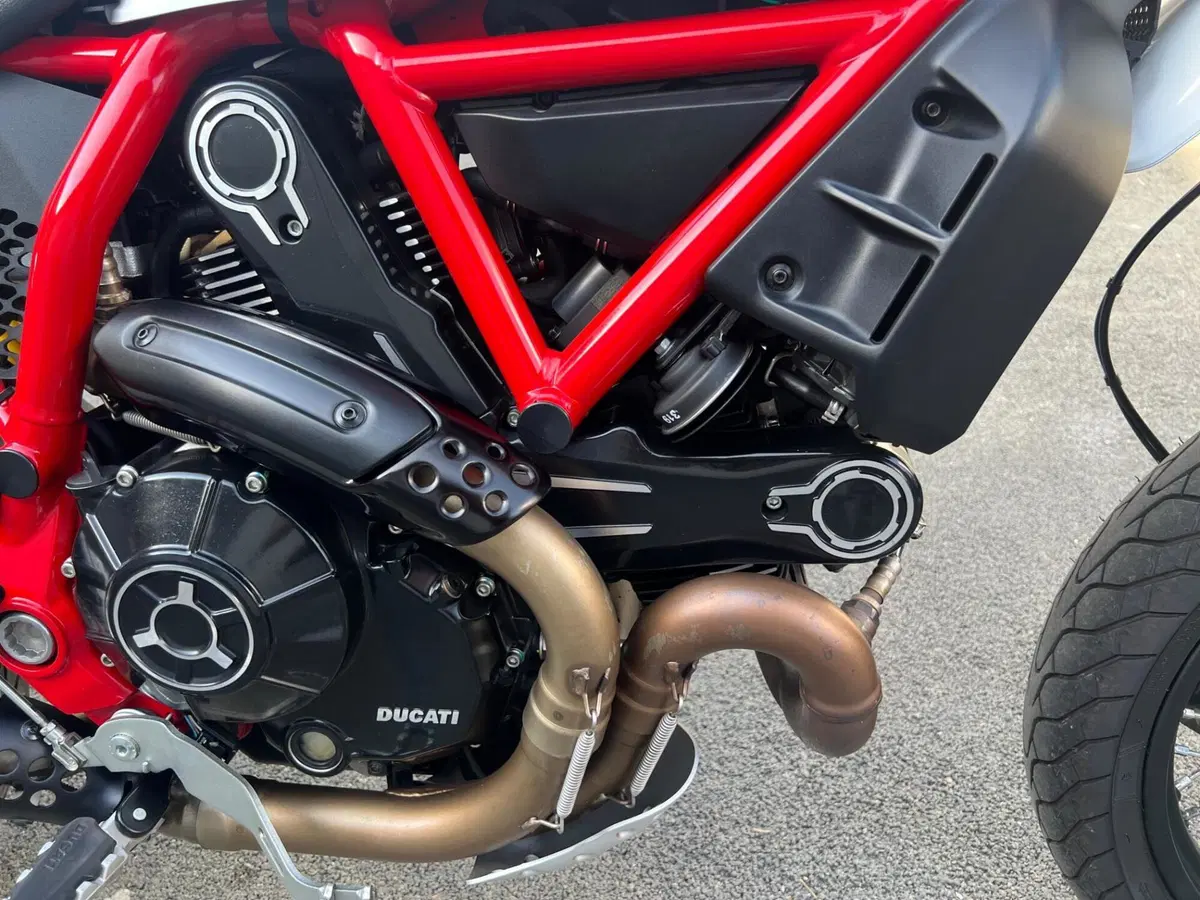 Ducati Scrambler 800 Desert Sled (2017 - 20) (9)