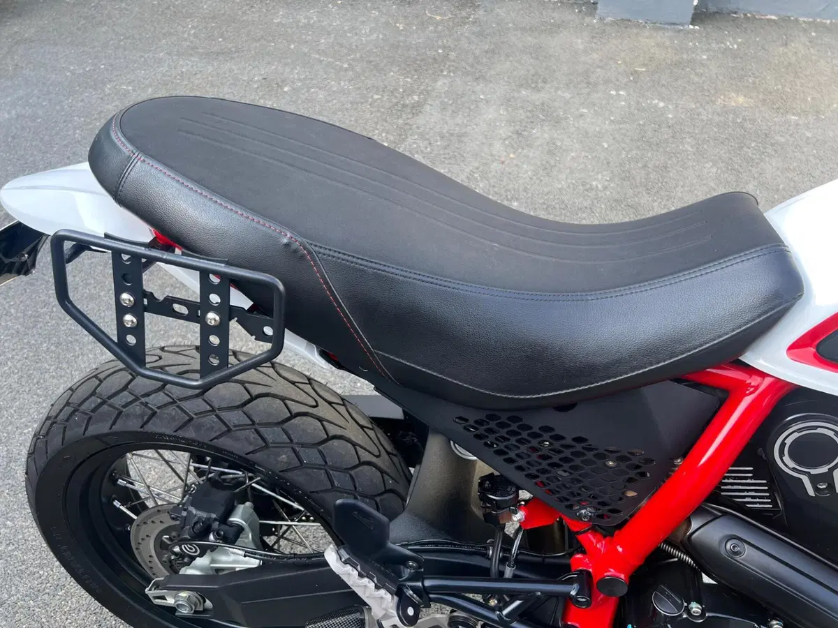 Ducati Scrambler 800 Desert Sled (2017 - 20) (8)