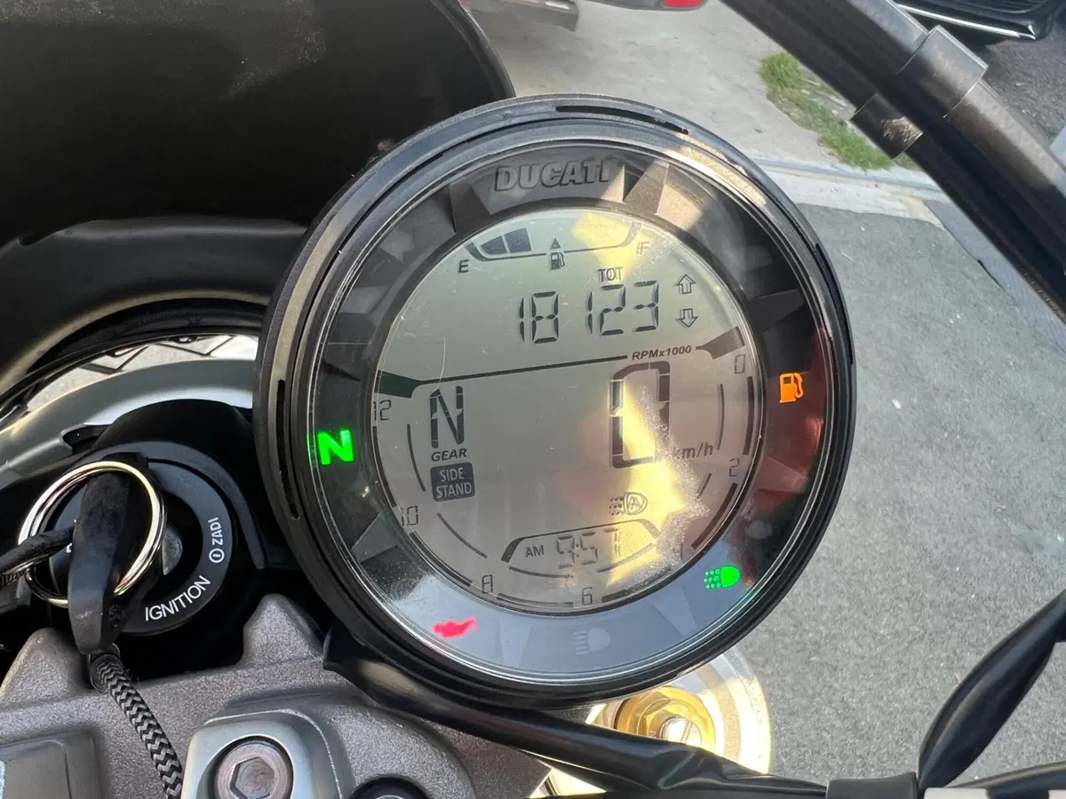 Ducati Scrambler 800 Desert Sled (2017 - 20) (5)