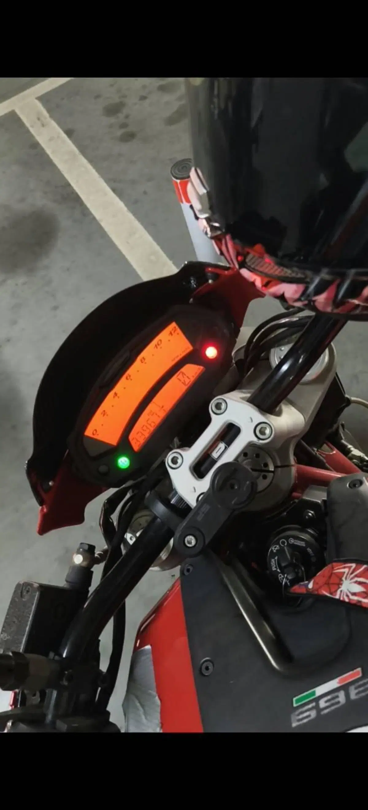 Ducati Monster 696 (2008 - 13) (3)