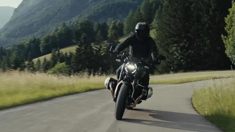 BMW R20, il video con Markus Flasch svela una versione quasi definitiva