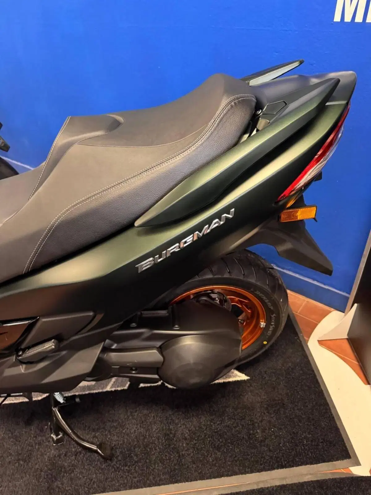 Suzuki Burgman 400 (2025 - 26) (3)