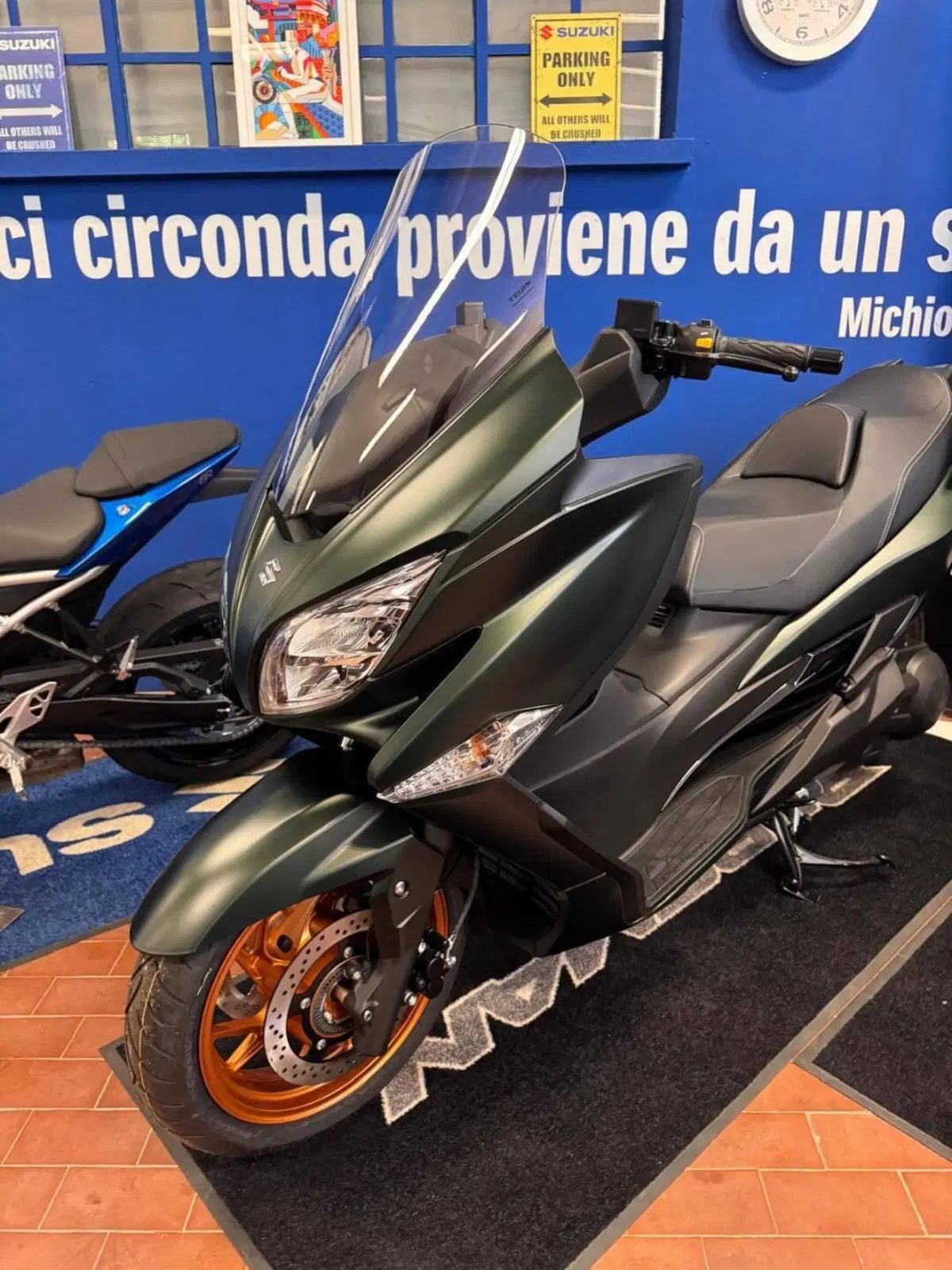 Suzuki Burgman 400 (2025 - 26) (2)