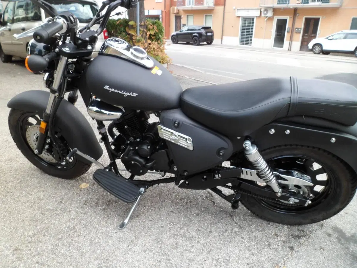 Keeway Motor Superlight 125 (2021 - 26) (4)