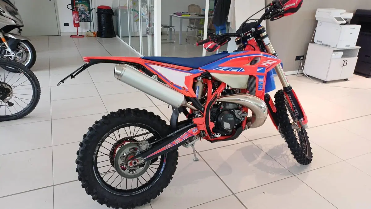 Betamotor RR X-PRO 300 2T Enduro (2025) (4)