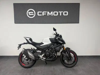 CFMOTO 450NK (2023 - 26) usata