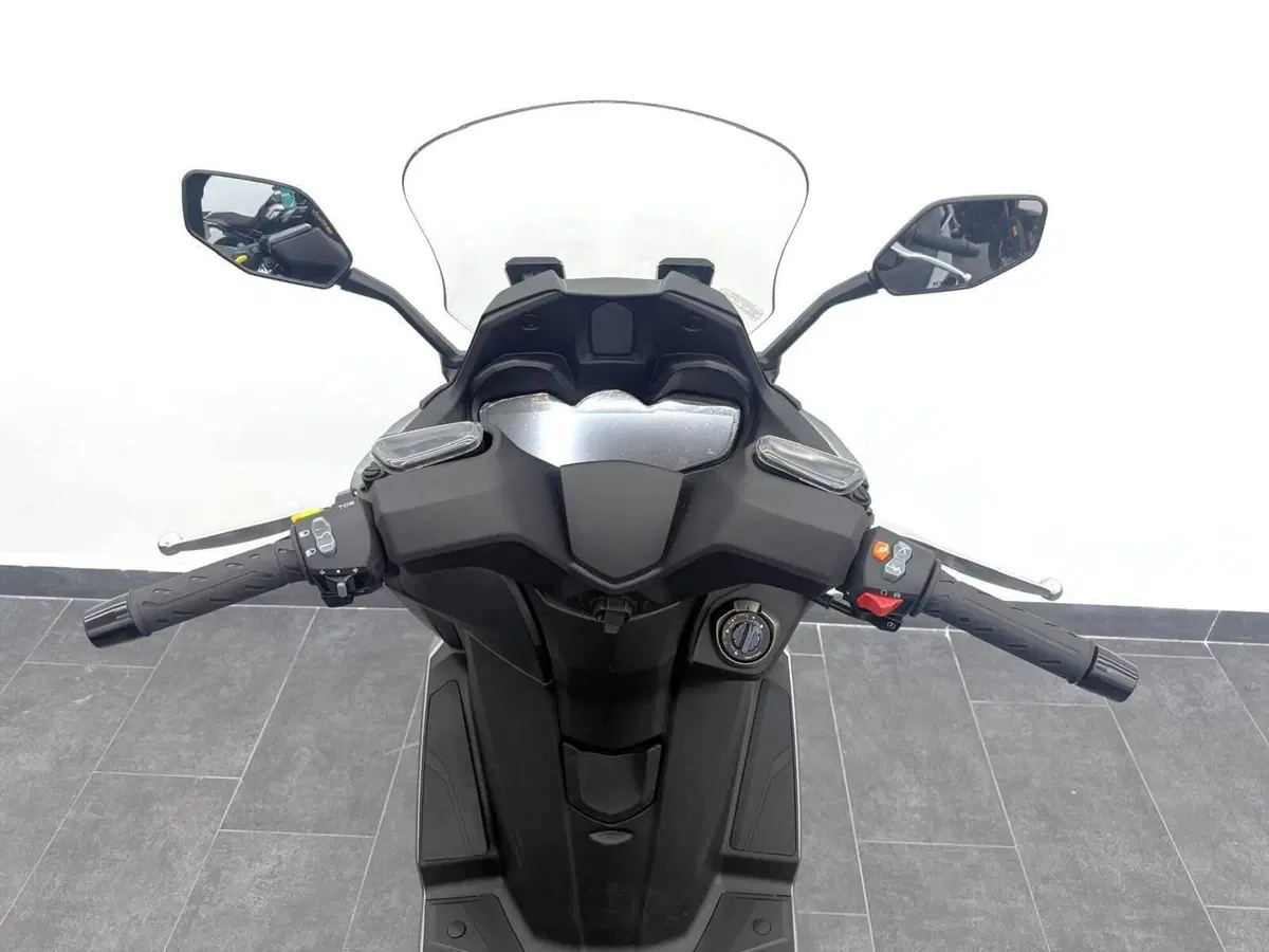 Kymco X-Town 250ST (2026) (4)