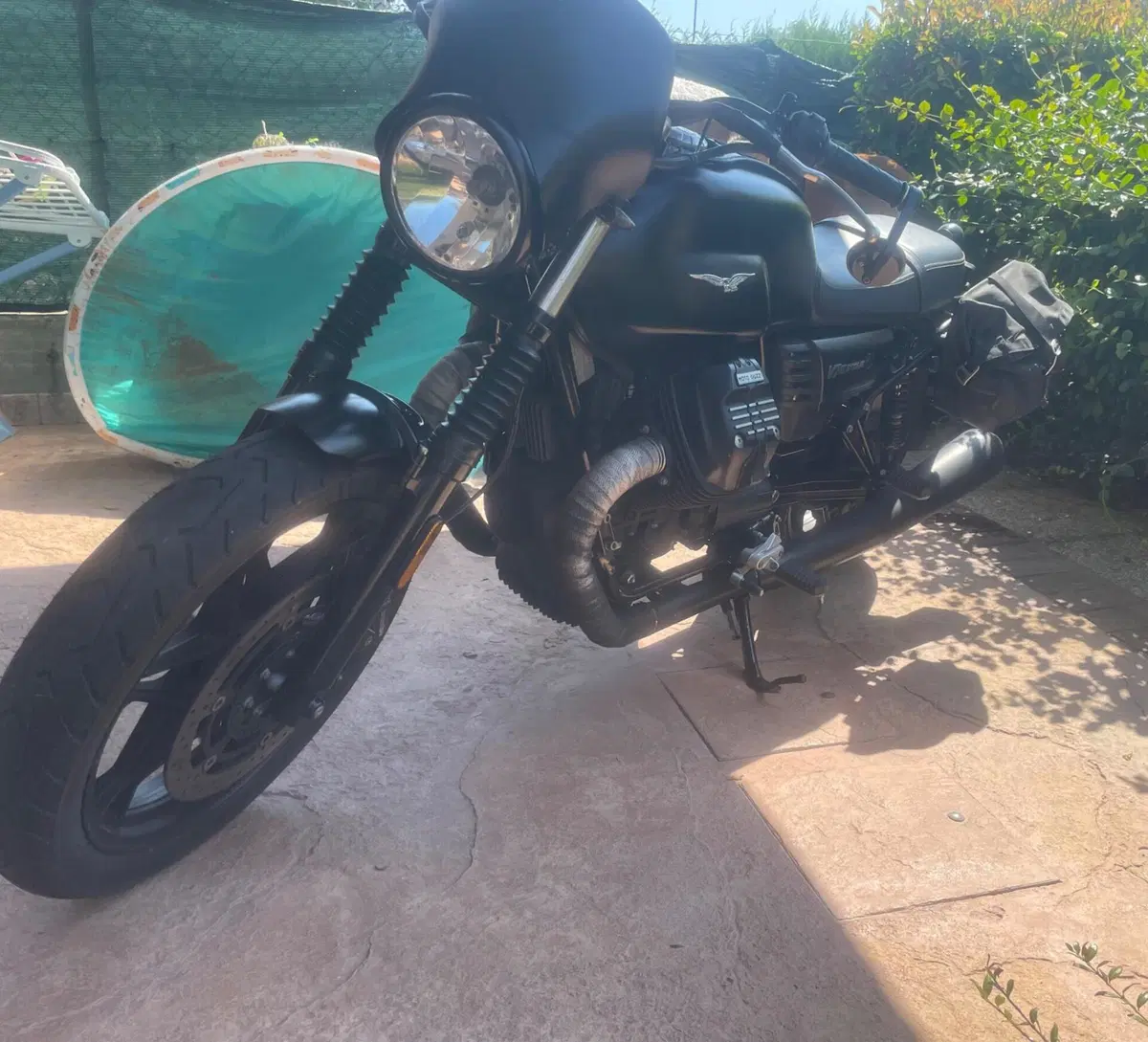 Moto Guzzi V7 III Stone (2017 - 20) (4)