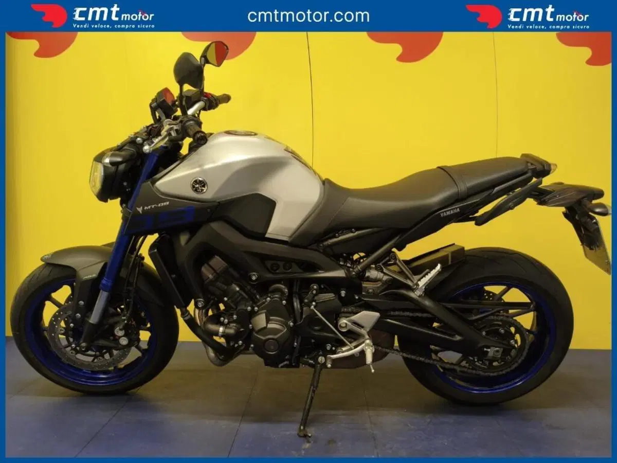 Yamaha MT-09 ABS (2016) (5)