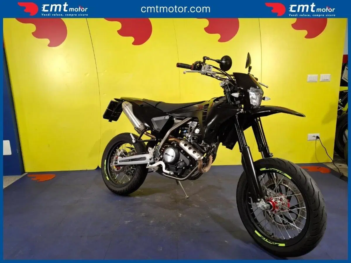 Fantic Motor XMF 125 Motard Performance 4T (2023 - 24) (3)