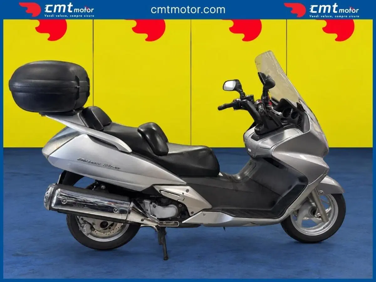 Honda Silver Wing 600 (2001 - 05)