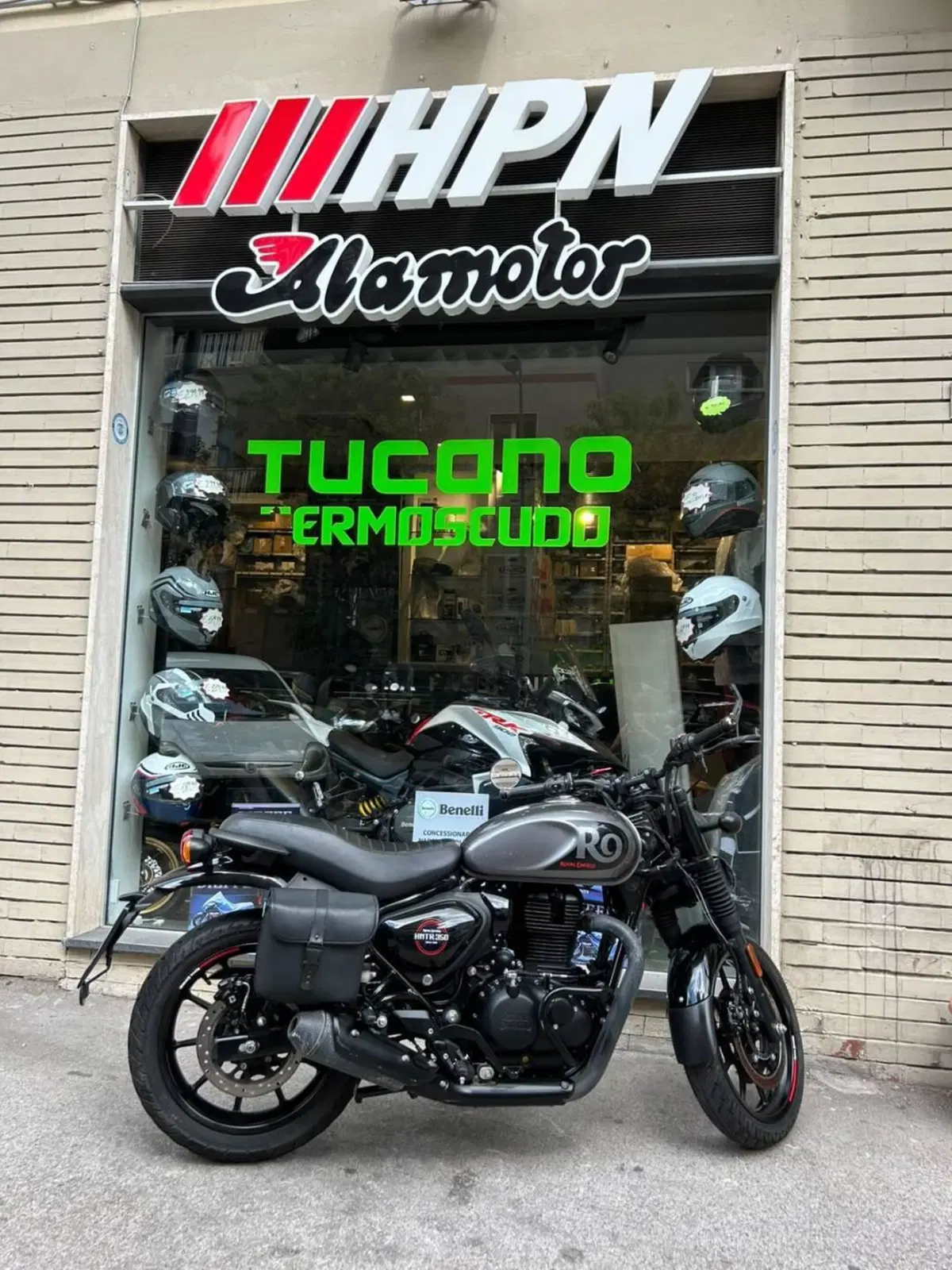 Royal Enfield HNTR 350 (2022 - 26) (2)