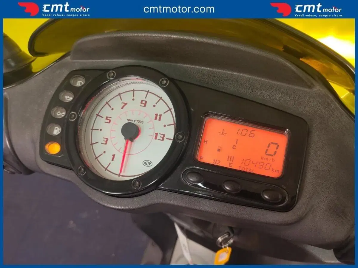 Piaggio NRG 50 Power Pure Jet (5)