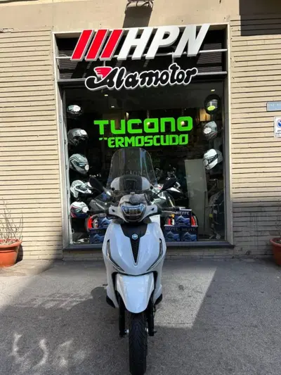 Piaggio Beverly 300 ABS-ASR (2021 - 25) usata