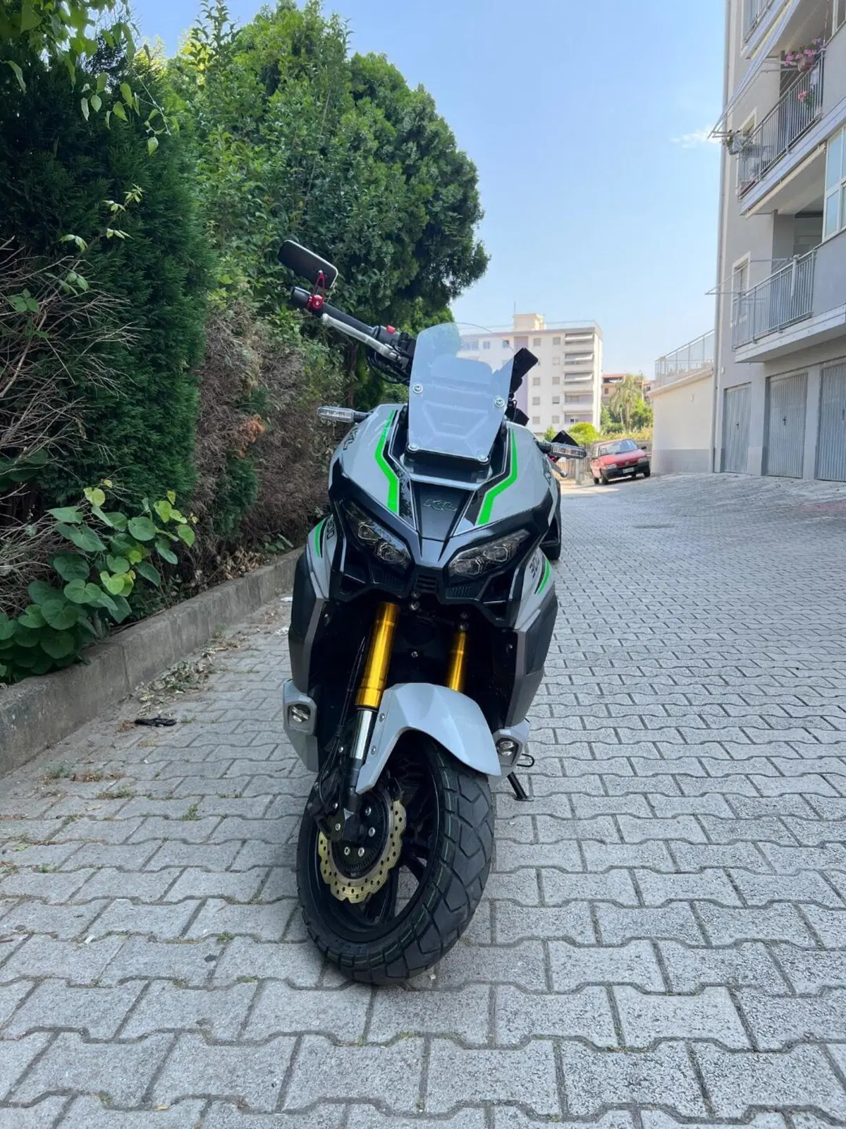 Kl Brera 300 (2022 - 25)