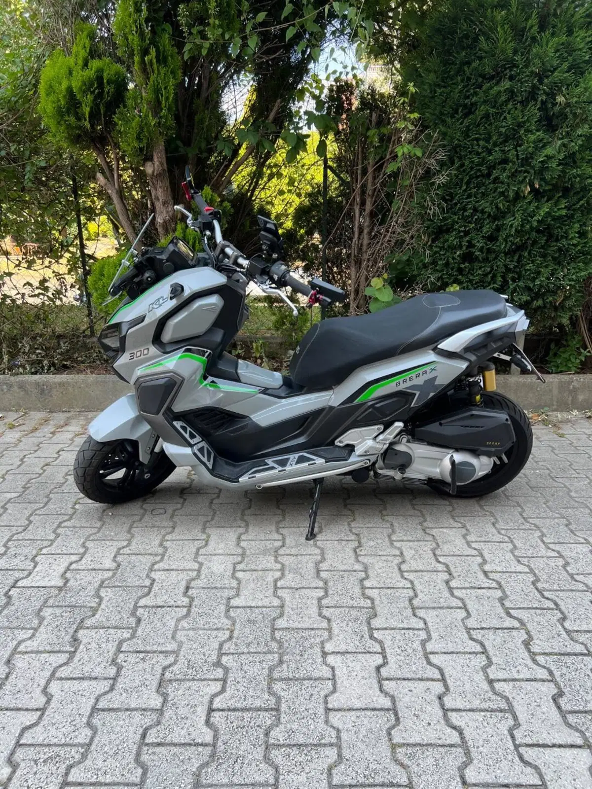 Kl Brera 300 (2022 - 25) (2)