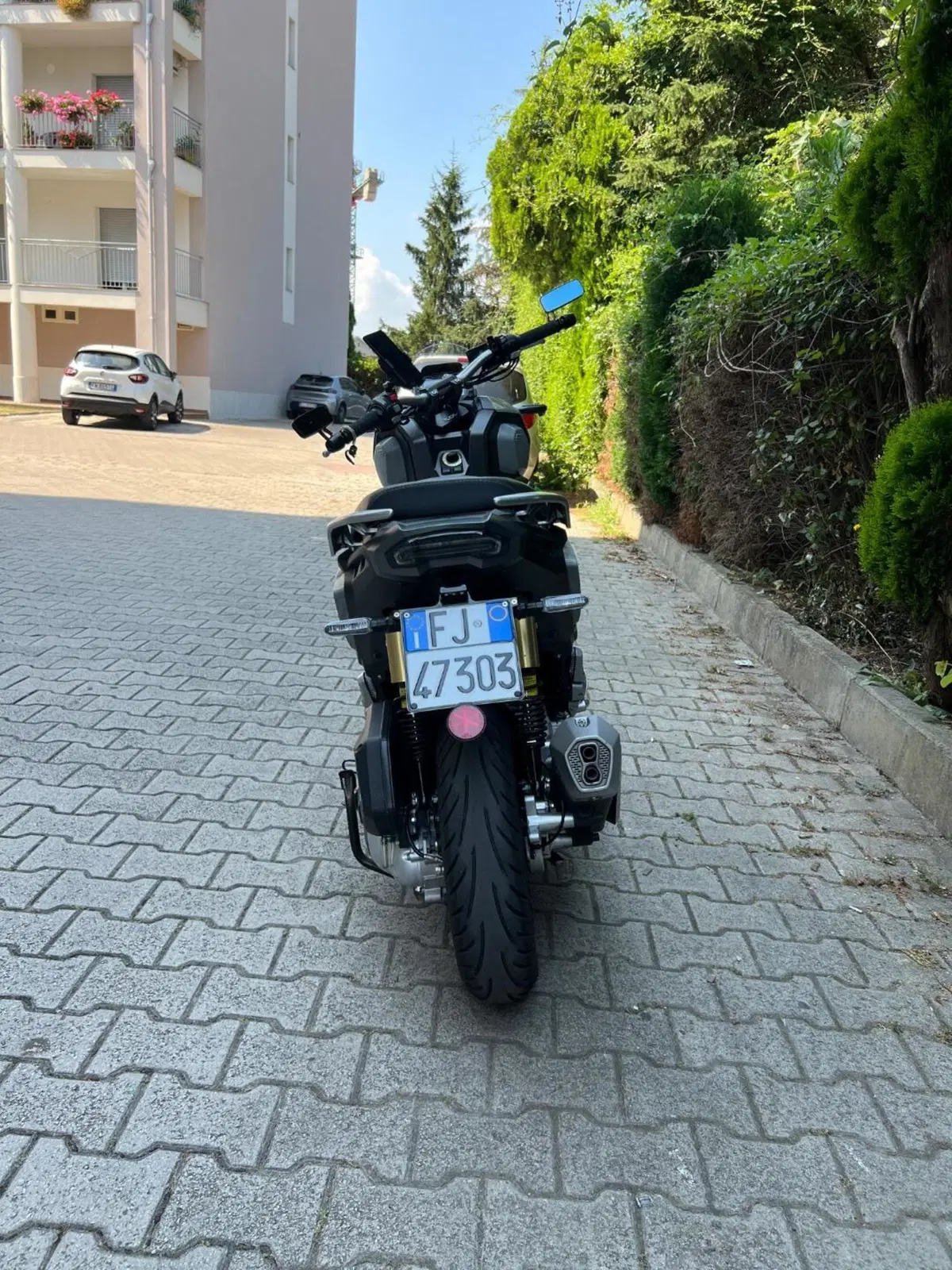 Kl Brera 300 (2022 - 25) (3)