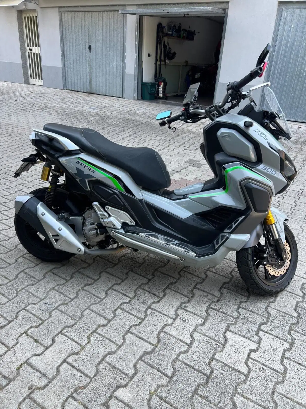 Kl Brera 300 (2022 - 25) (4)