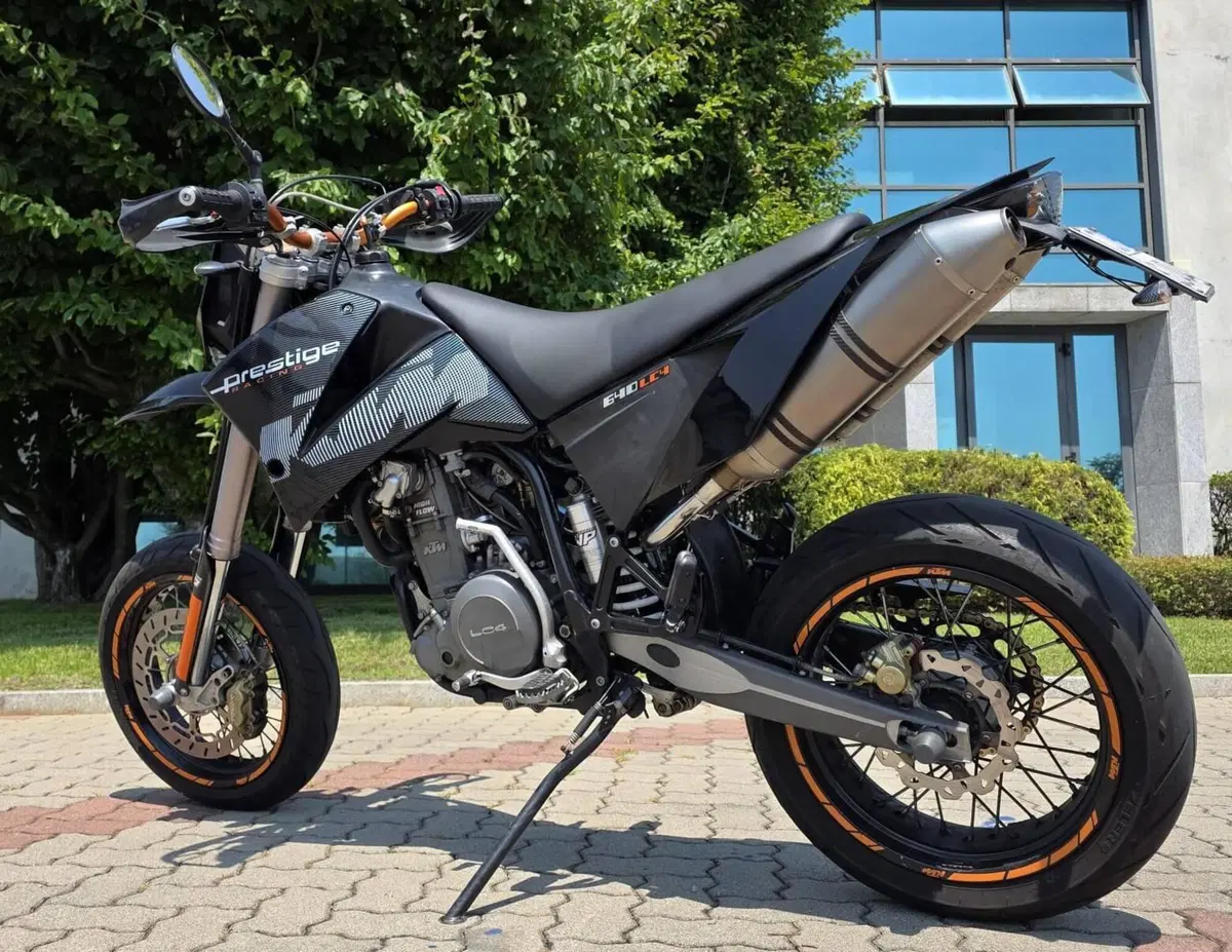 KTM LC4 640 SM verniciato a.e. (2003 - 05) (2)