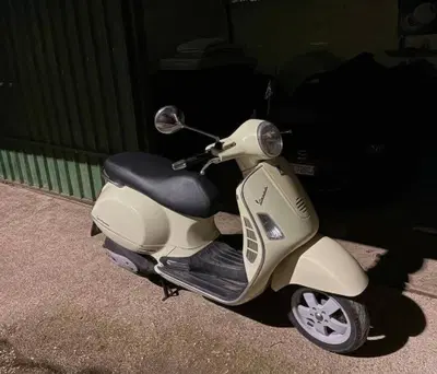 Vespa Granturismo 200 L usata