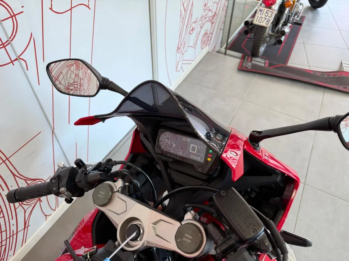Honda CBR 650 R (2021 - 23) (8)