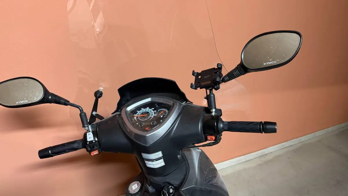 Kymco Agility 200i R16 + (2021 - 25) (2)